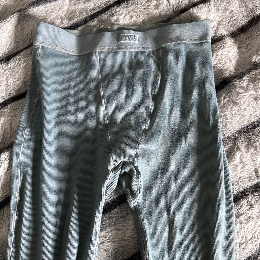 Skim Kyanite Leggings Medium